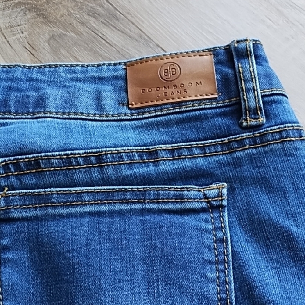 Stylish Distressed Blue Women's Skinny Jeans - Picture 6 of 6